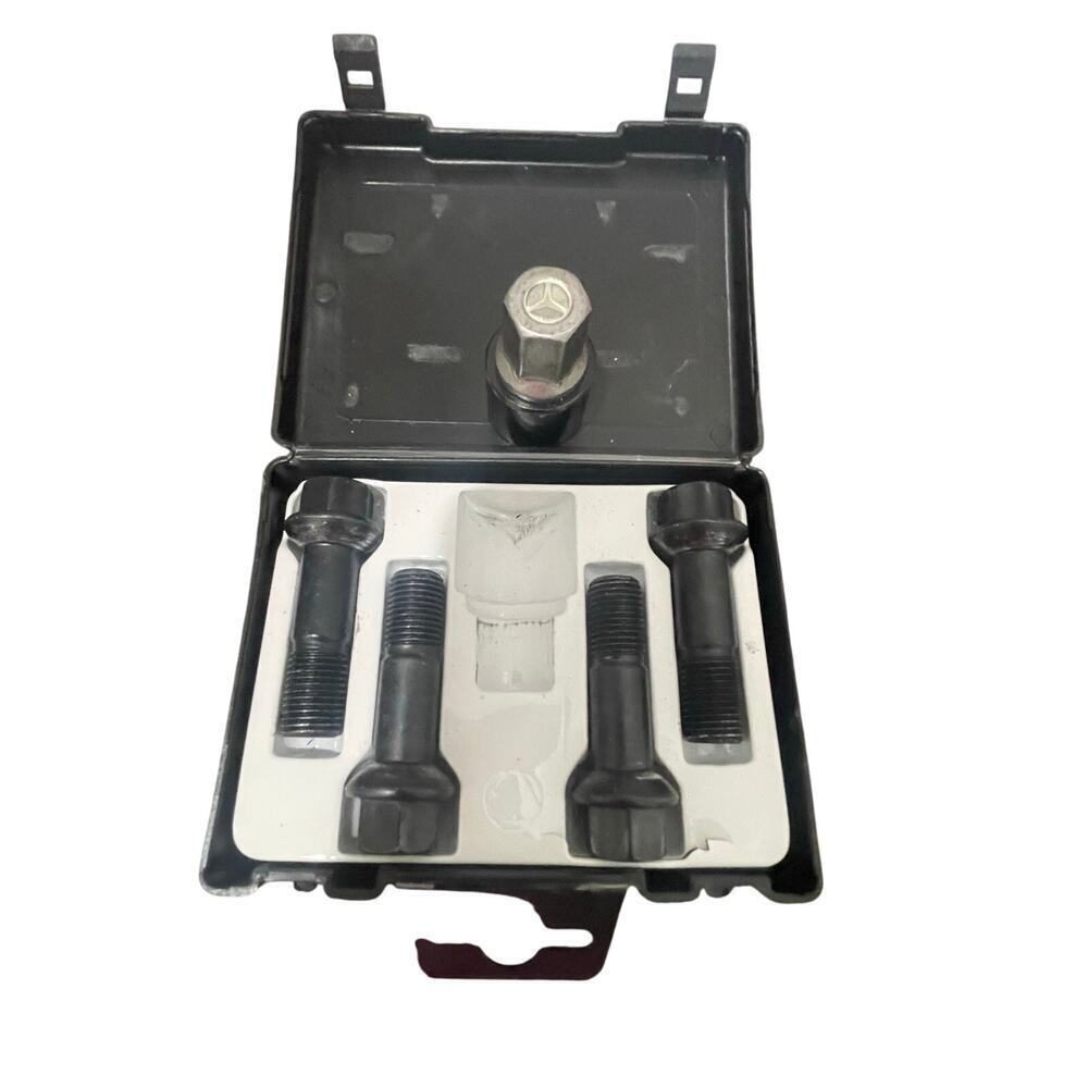 Mercedes-Benz wheel locks for light-alloy wheels versatile avoid theft - Picture 4 of 10